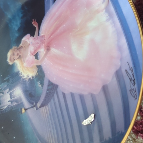Franklin Mint Heirloom Disney's "The Magic Of Cinderella" Limited Edition 8" - Picture 2 of 3